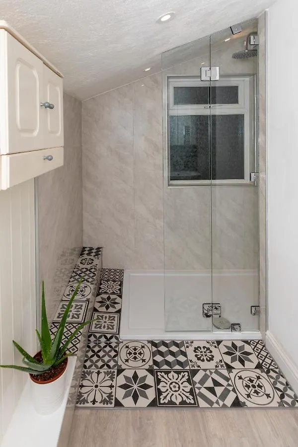 Holiday home Arthouse - Lovely, Spacious And Elegant 5Bed House Villa Nottingham United Kingdom